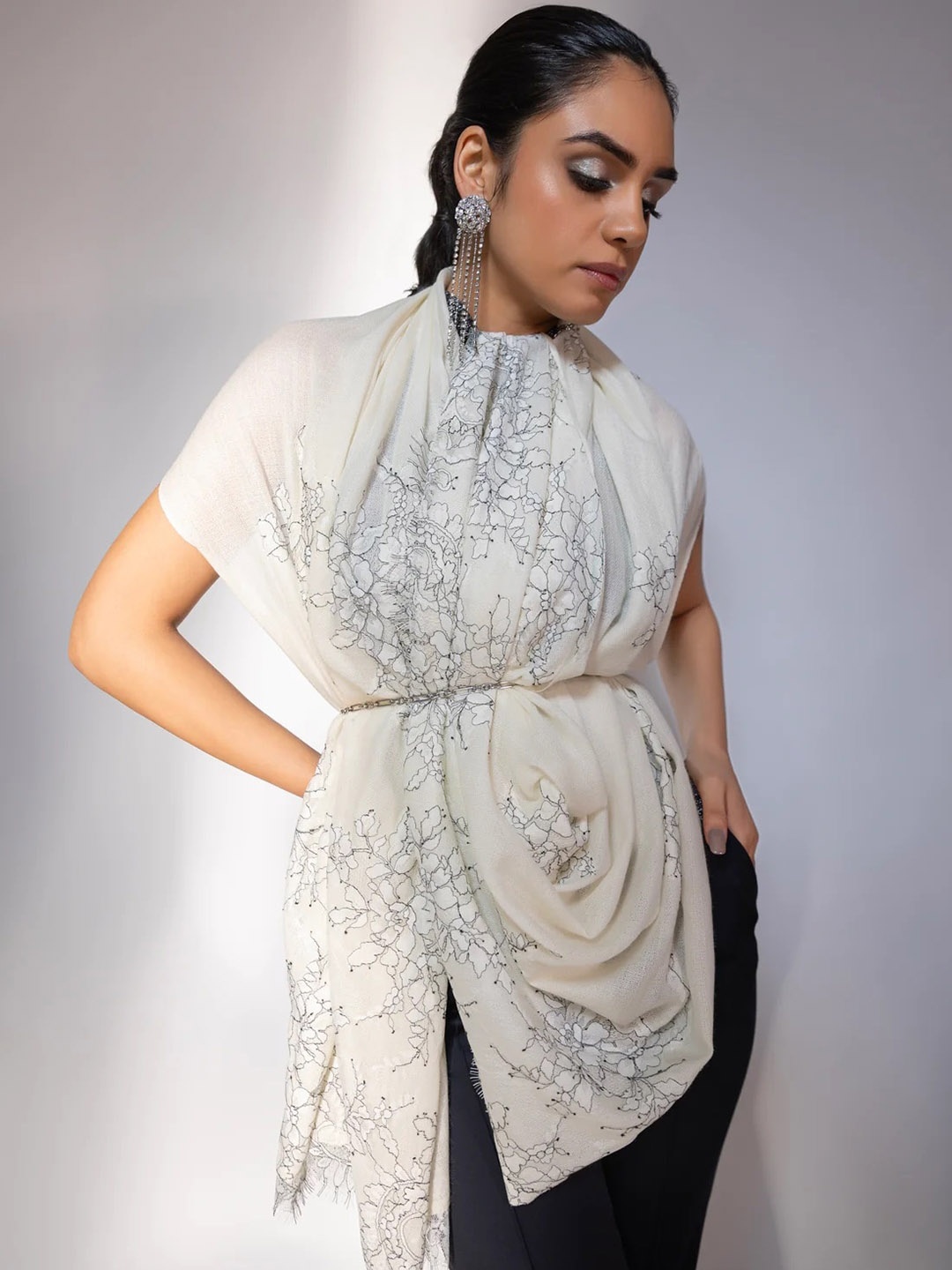 

MODARTA Women Printed Shawl, White