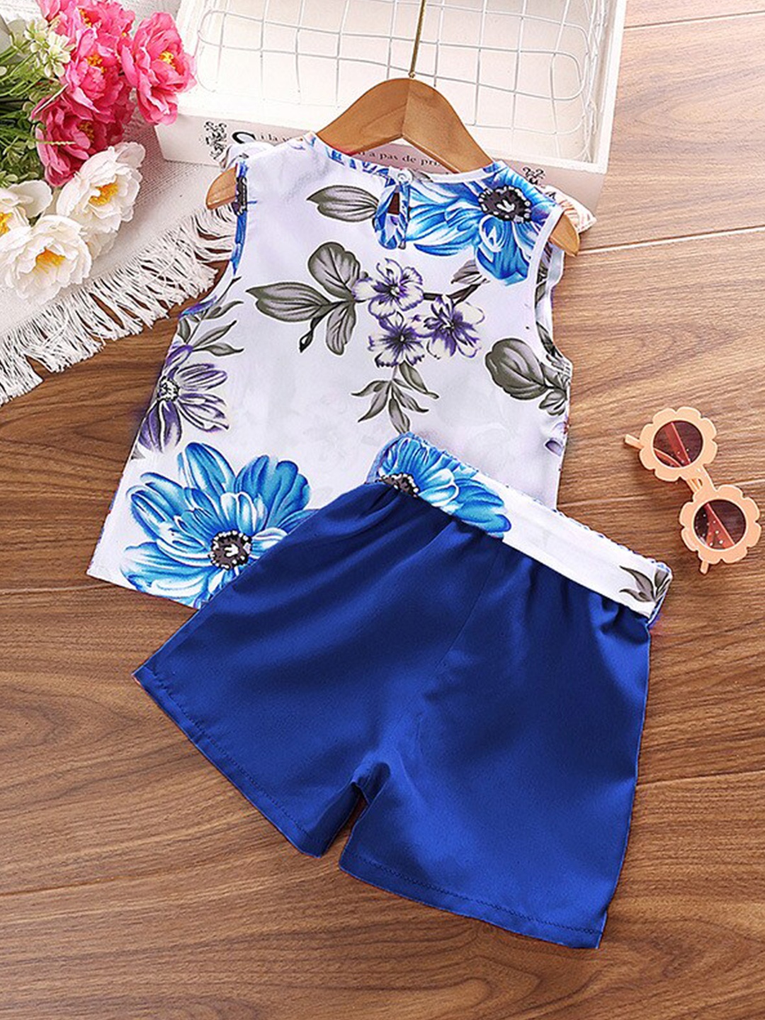 

StyleCast Girls Blue Printed Top with Shorts