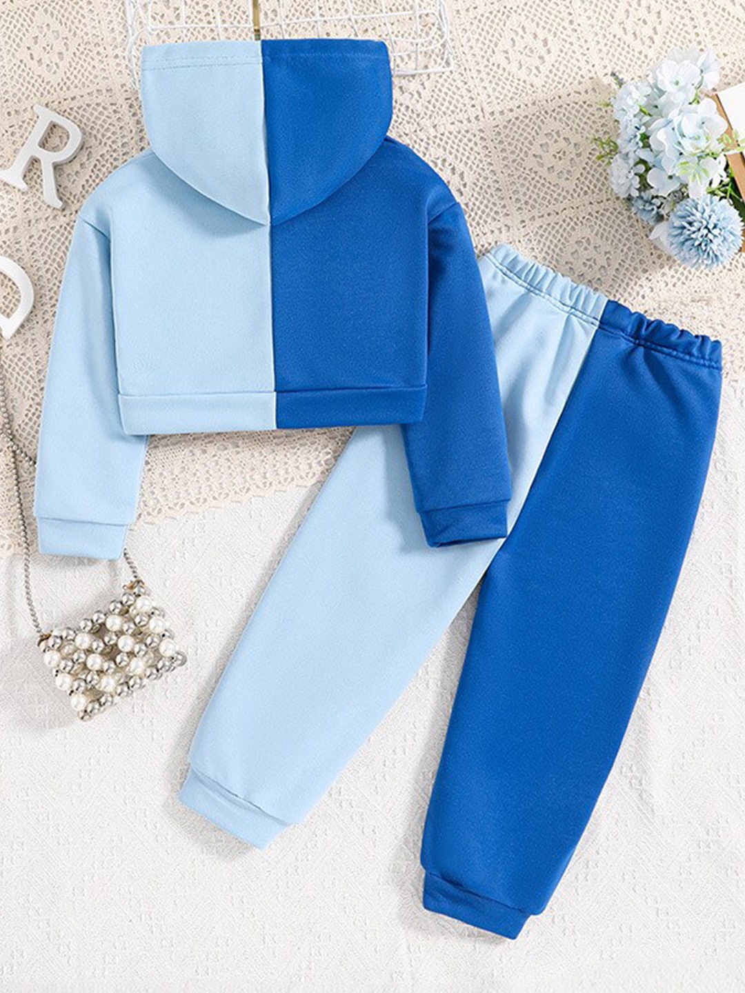 

StyleCast Girls Blue Colourblocked T-shirt with Trousers