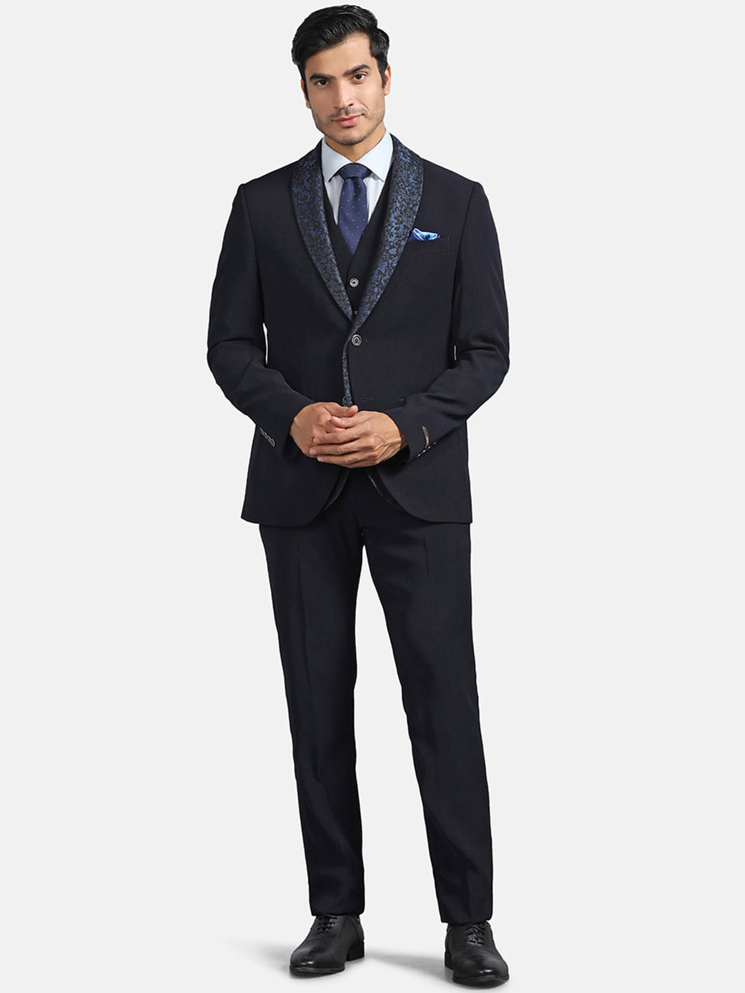 

Blackberrys Self Designed Slim-Fit Single-Breasted Three-Piece Formal Suit, Navy blue
