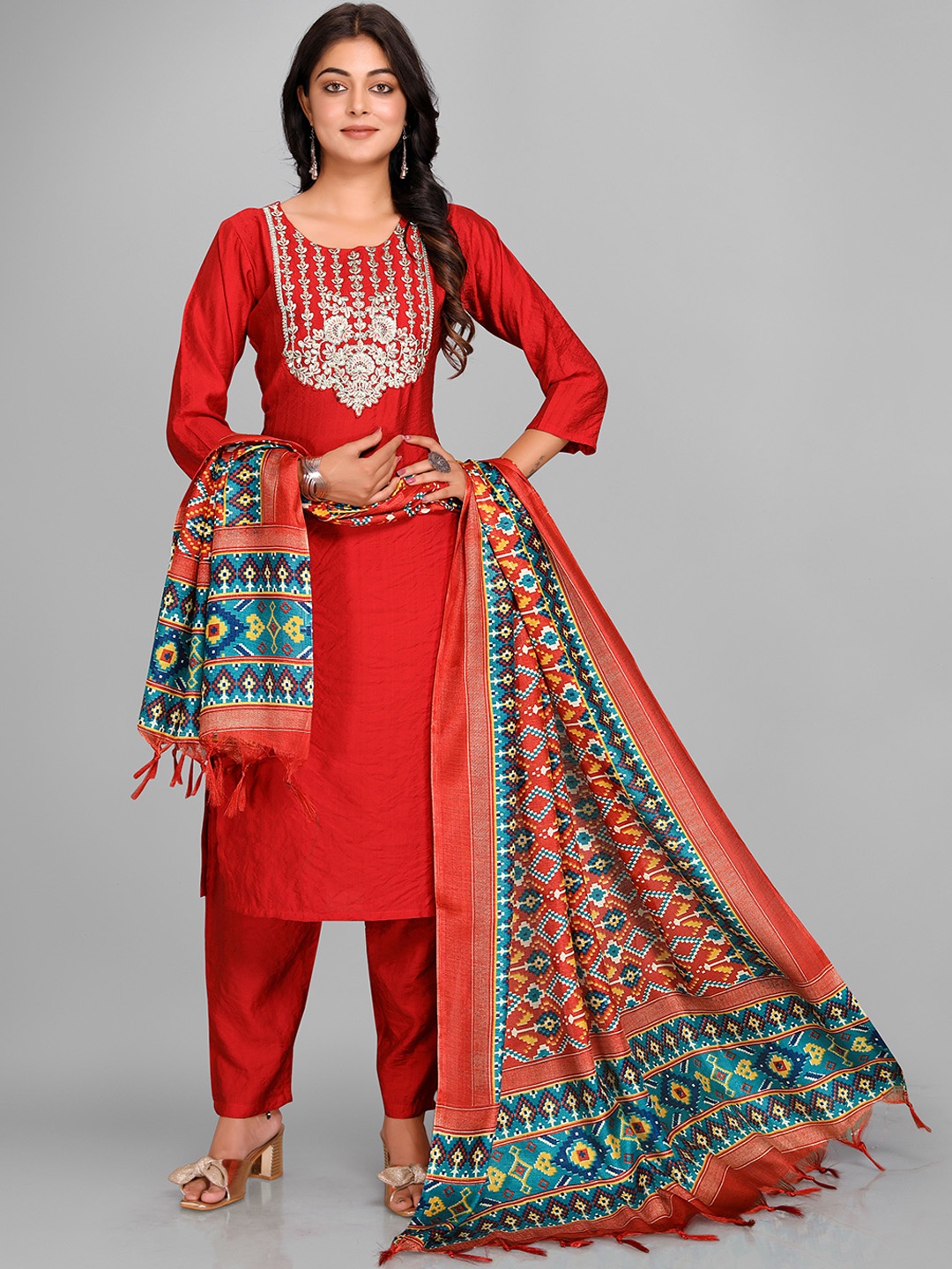 

J.KANJI Ethnic Motifs Yoke Design Regular Kurta with Trousers & Dupatta, Red