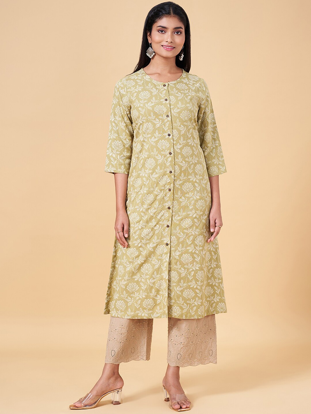 

RANGMANCH BY PANTALOONS Floral Printed Round Neck Straight Kurta, Green