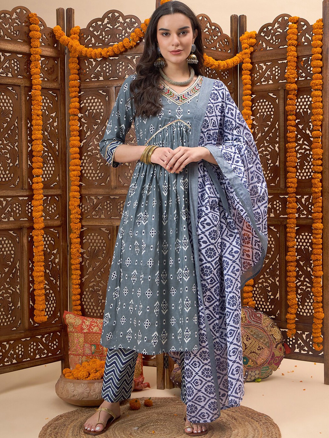 

KALINI Ethnic Motifs Printed Empire Kurta with Trousers & Dupatta, Grey