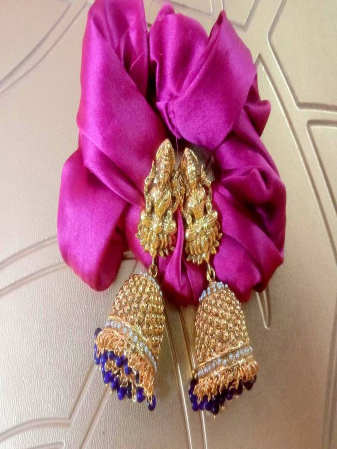

Runjhun Gold-Plated Classic Jhumkas Earrings