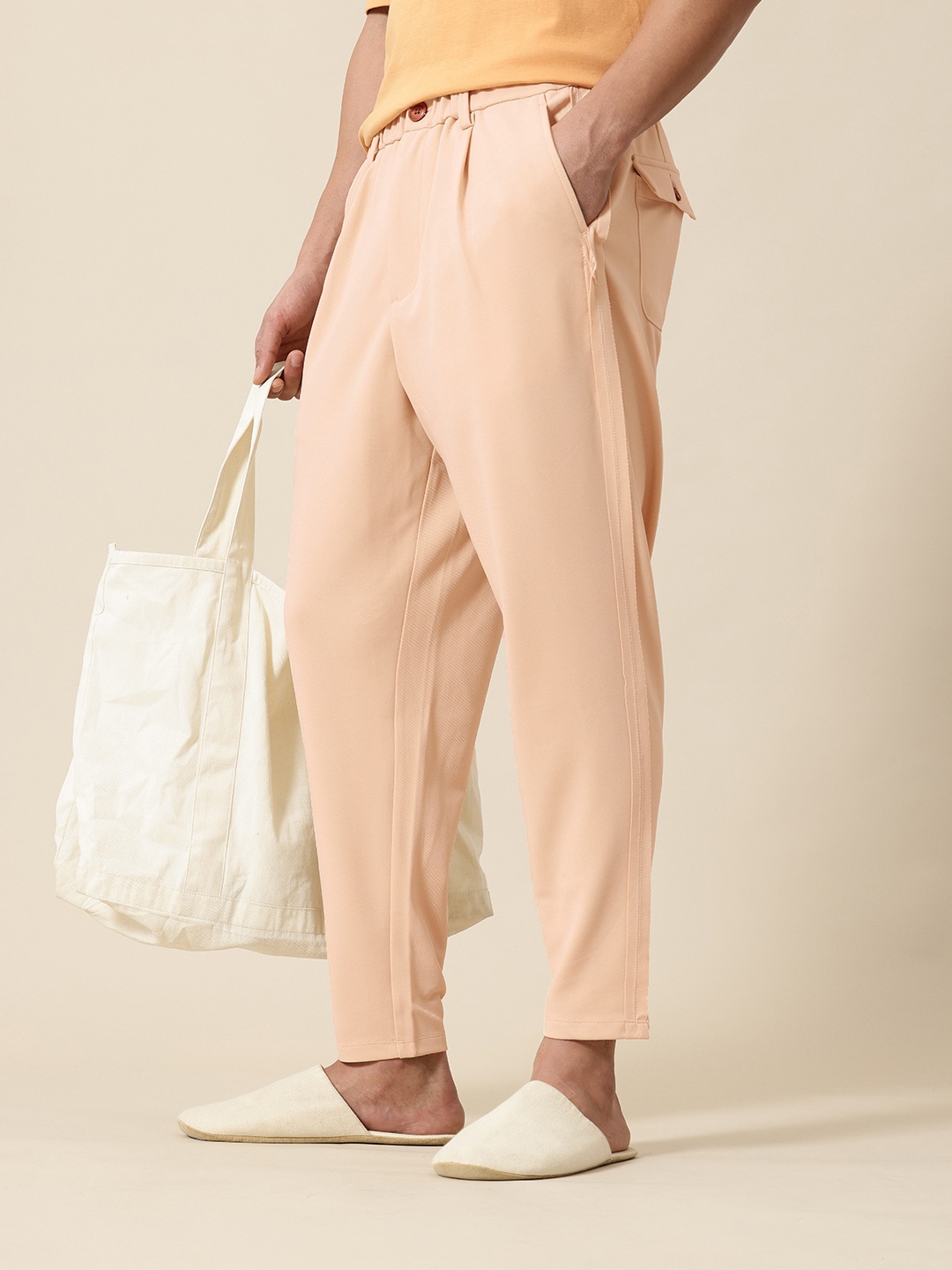 

Mr Bowerbird Men Textured Liberal Fit Pleated Knitted Trousers, Beige