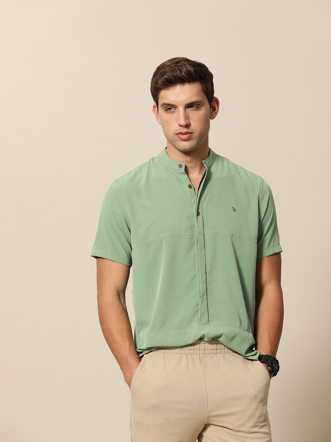 

Mr Bowerbird Solid Liberal Fit Band Collar Casual Shirt, Green