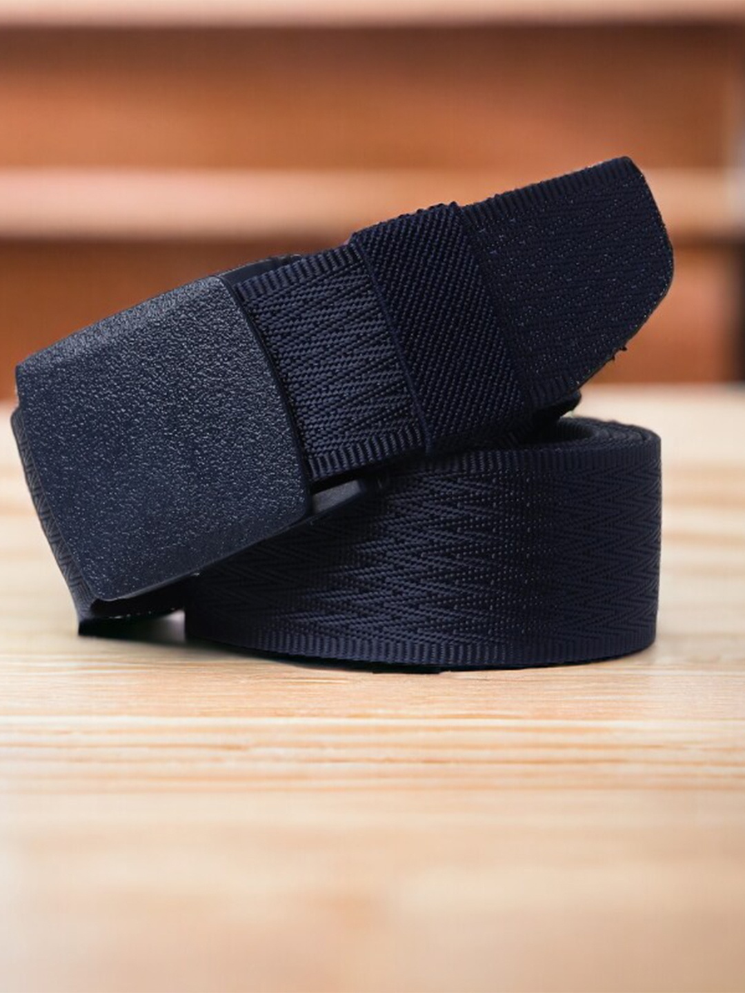 

Kastner Men Textured Canvas Slider Buckle Belt, Blue