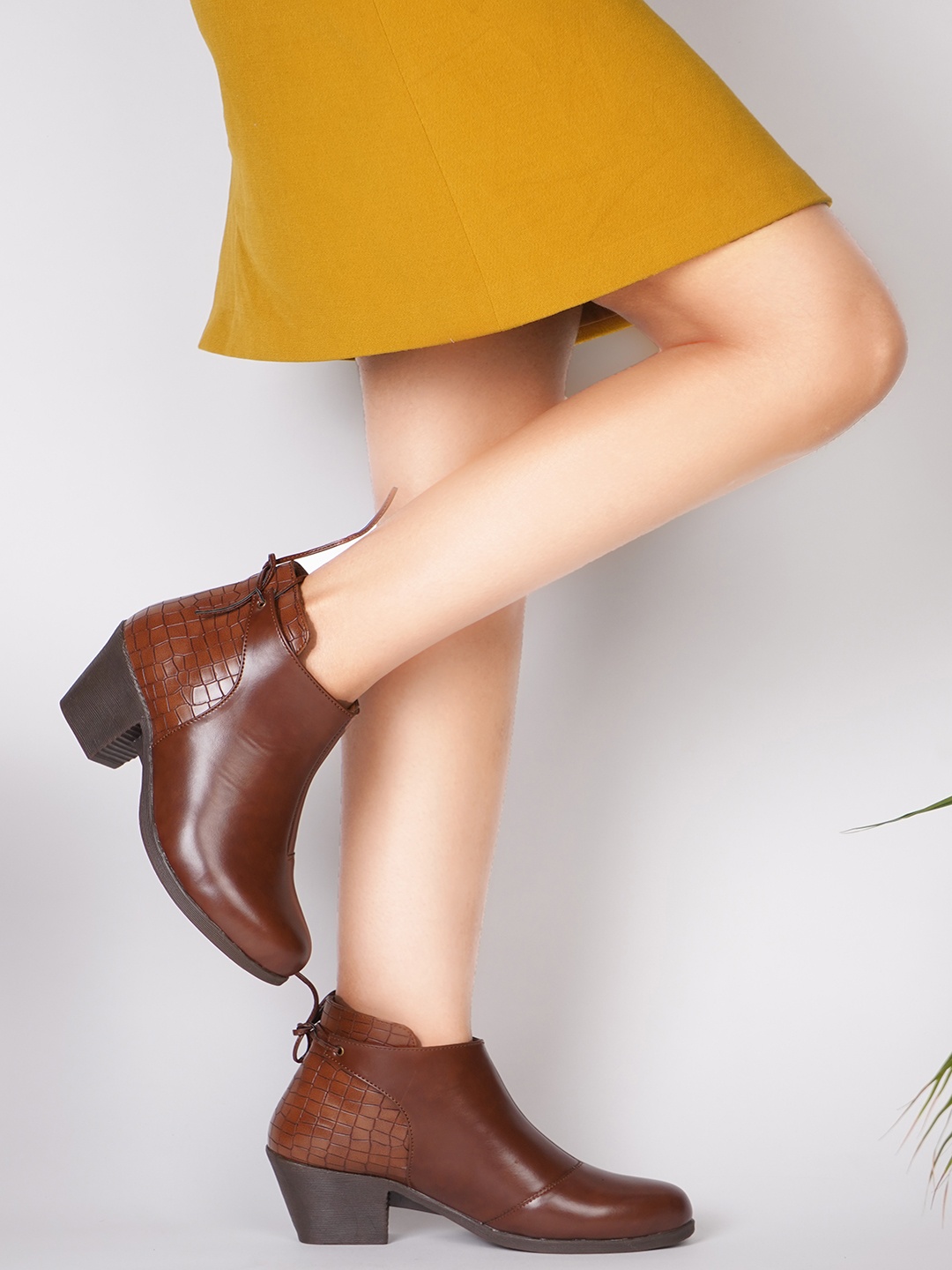 

JM Looks Women Textured Mid-Top Block Heel Regular Boots, Tan