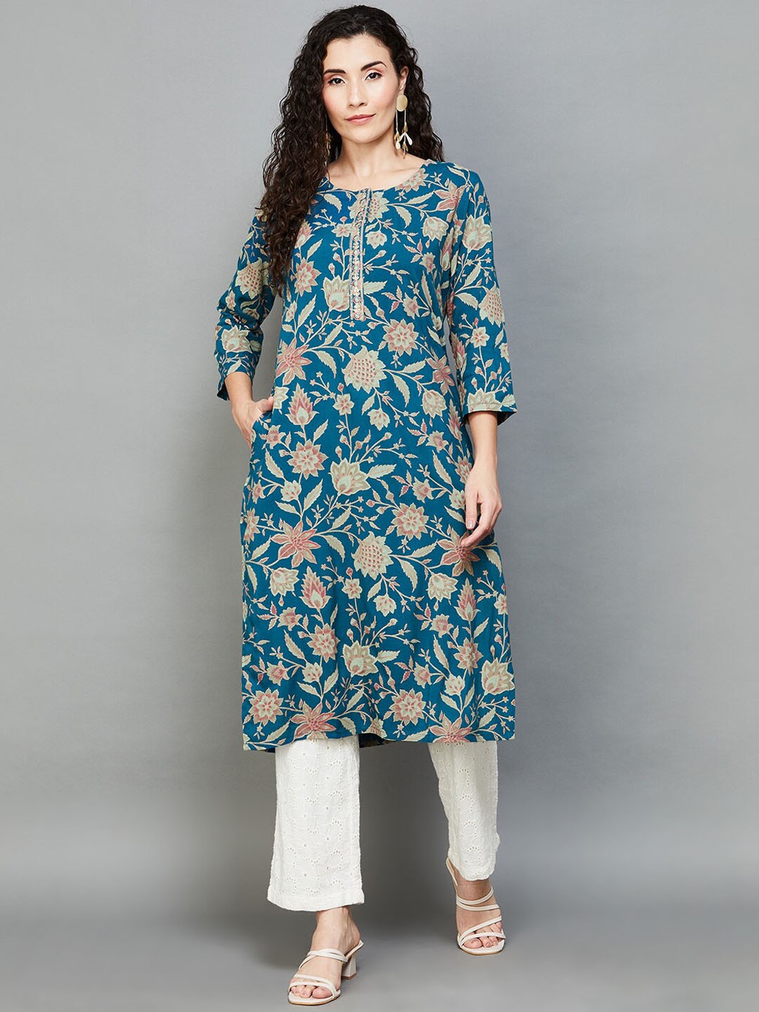 

Melange by Lifestyle Floral Printed& Thread Work Round Necked Straight Kurta, Blue