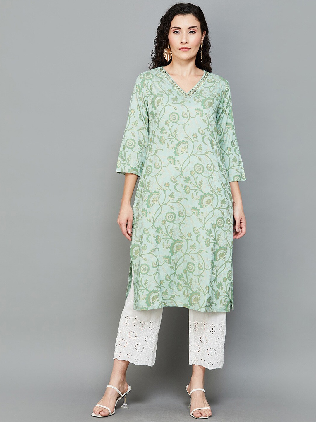 

Melange by Lifestyle Floral Printed V-Neck Straight Kurta, Green