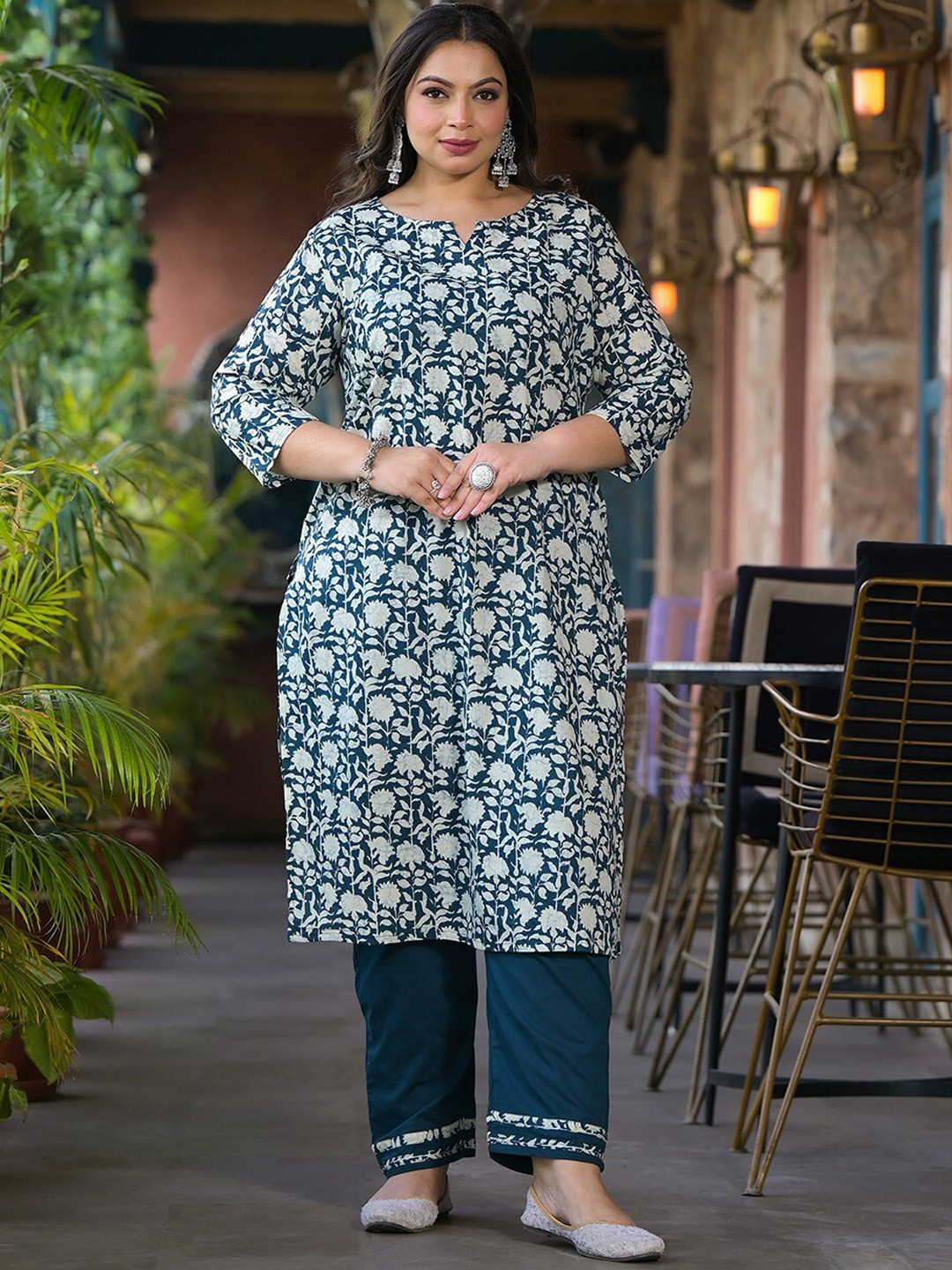 

Yufta Plus Size Pure Cotton Straight Kurta & Trouser, Teal