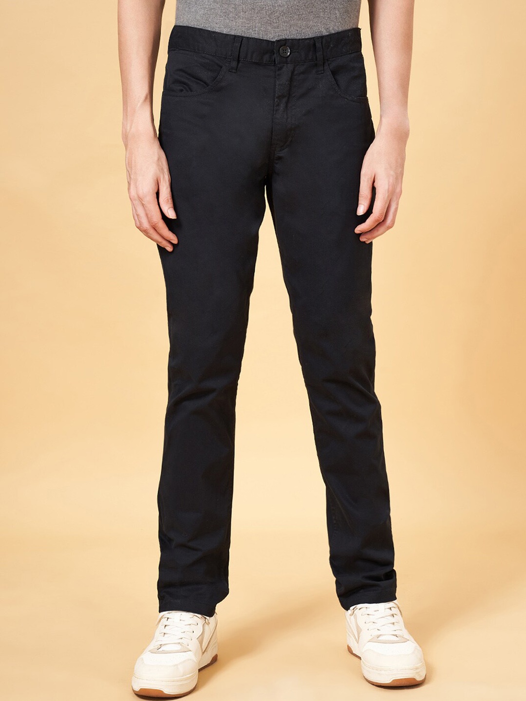 

BYFORD by Pantaloons Men Slim Fit Mid-Rise Trousers, Black