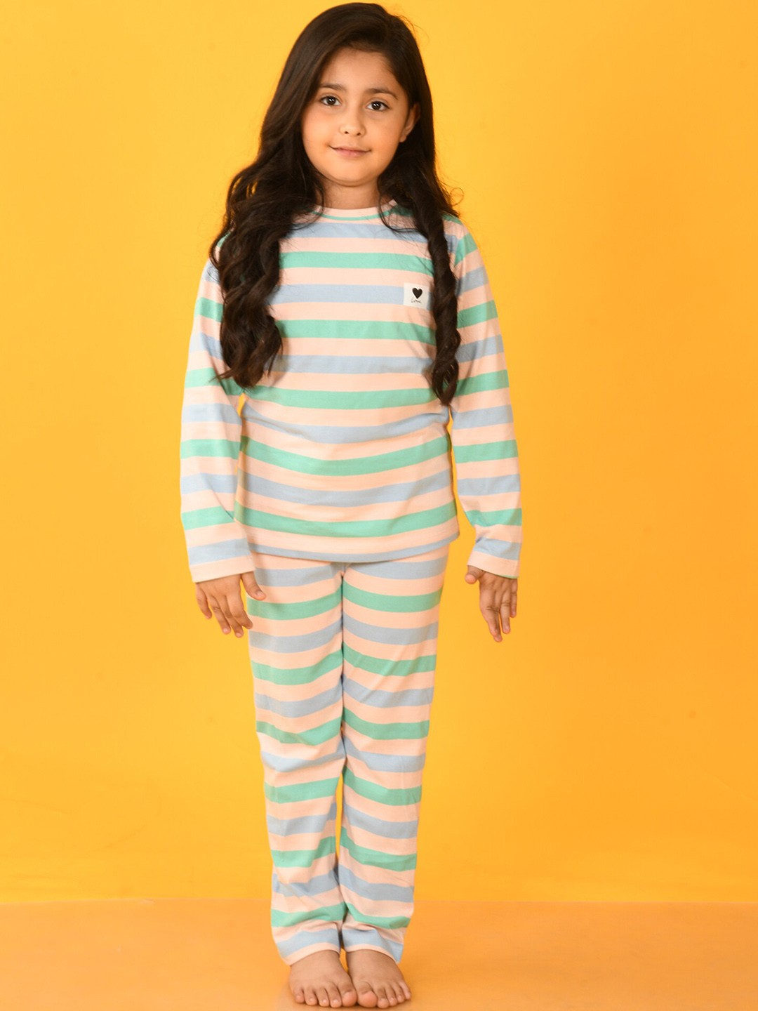 

Anthrilo Girls Multicoloured Printed Night suit, Yellow