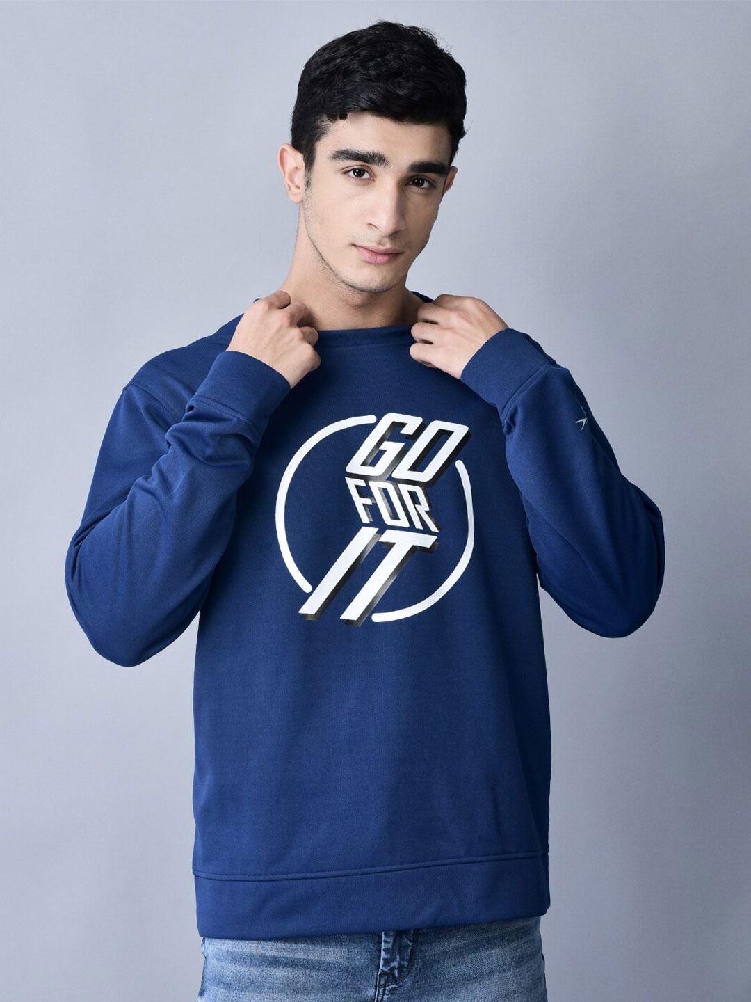 

Shiv Naresh Men Navy Blue Printed Sweatshirt