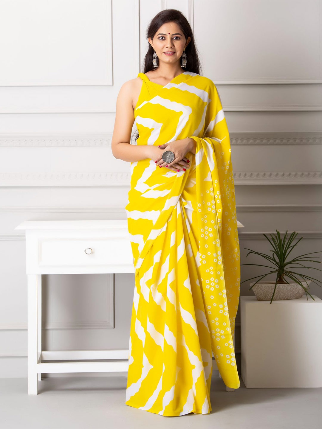 

Shivanya Handicrafts Leheriya Pure Cotton Block Print Saree, Yellow