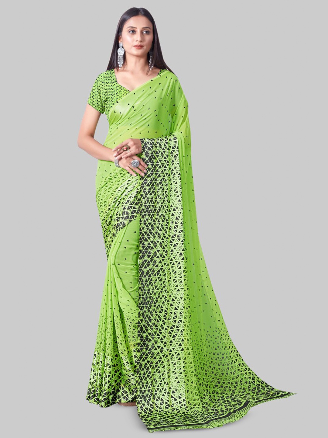 

Sitanjali Polka Dot Printed Pure Georgette Saree, Green