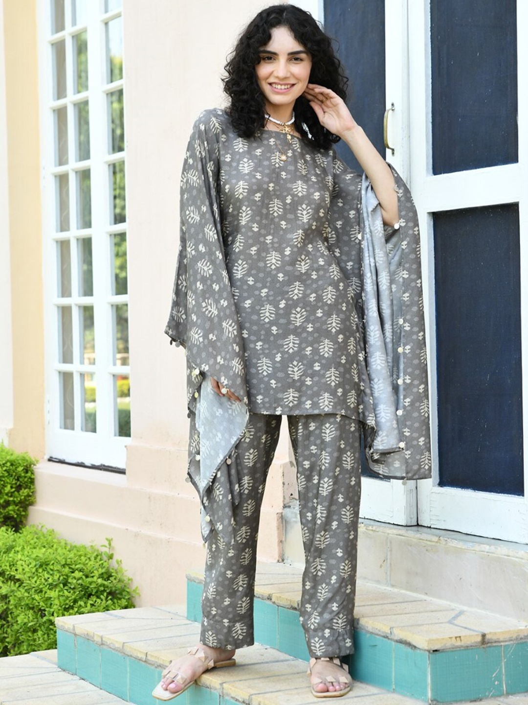 

KARAJ JAIPUR Printed Regular, Grey