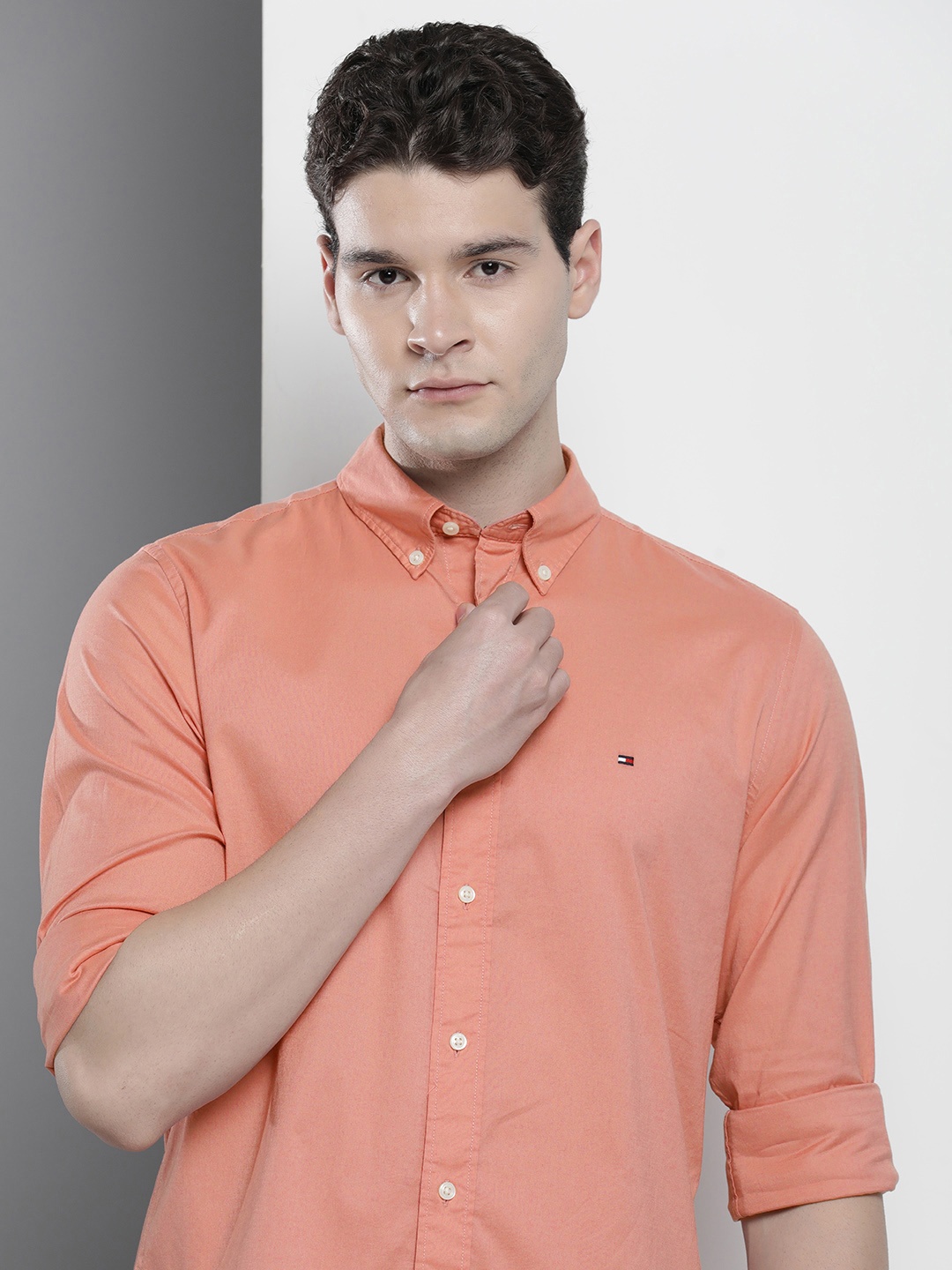 

Tommy Hilfiger Men Pure Cotton Casual Shirt, Coral