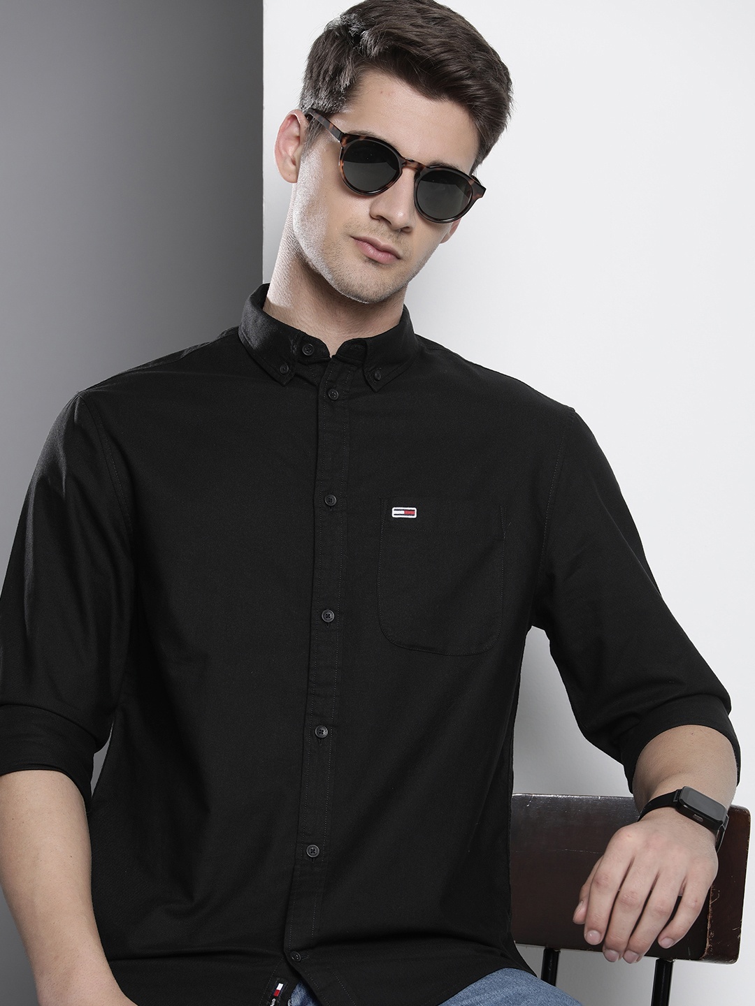 

Tommy Hilfiger Pure Cotton Solid Opaque Casual Shirt, Black