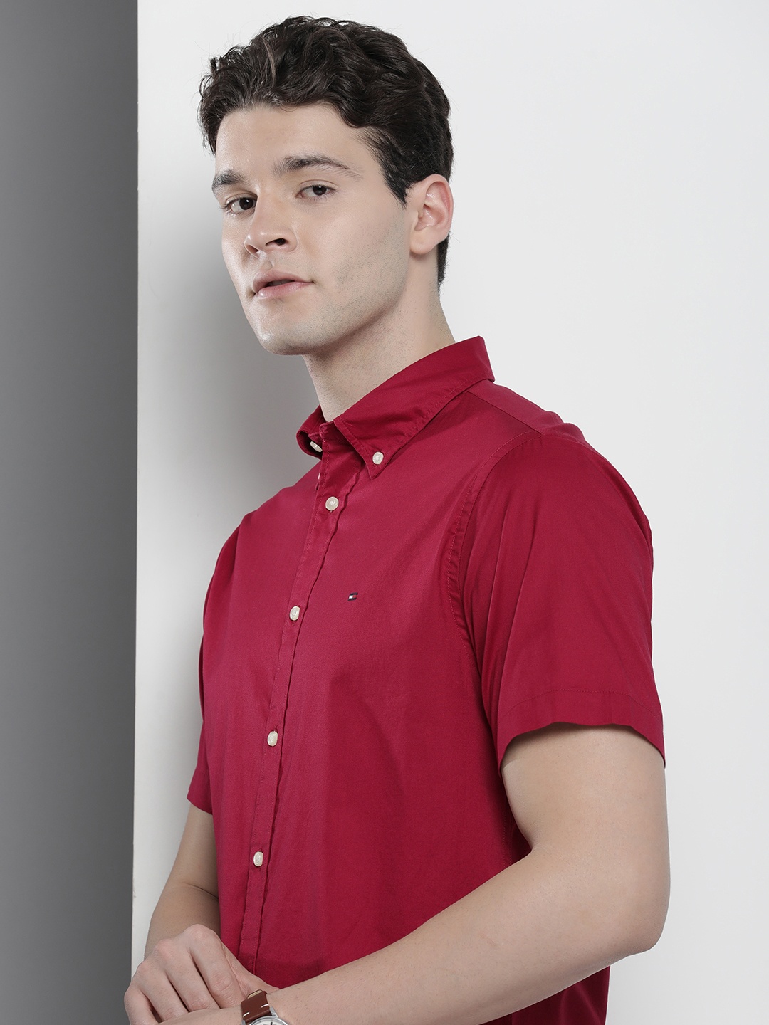 

Tommy Hilfiger Men Pure Cotton Casual Shirt, Red