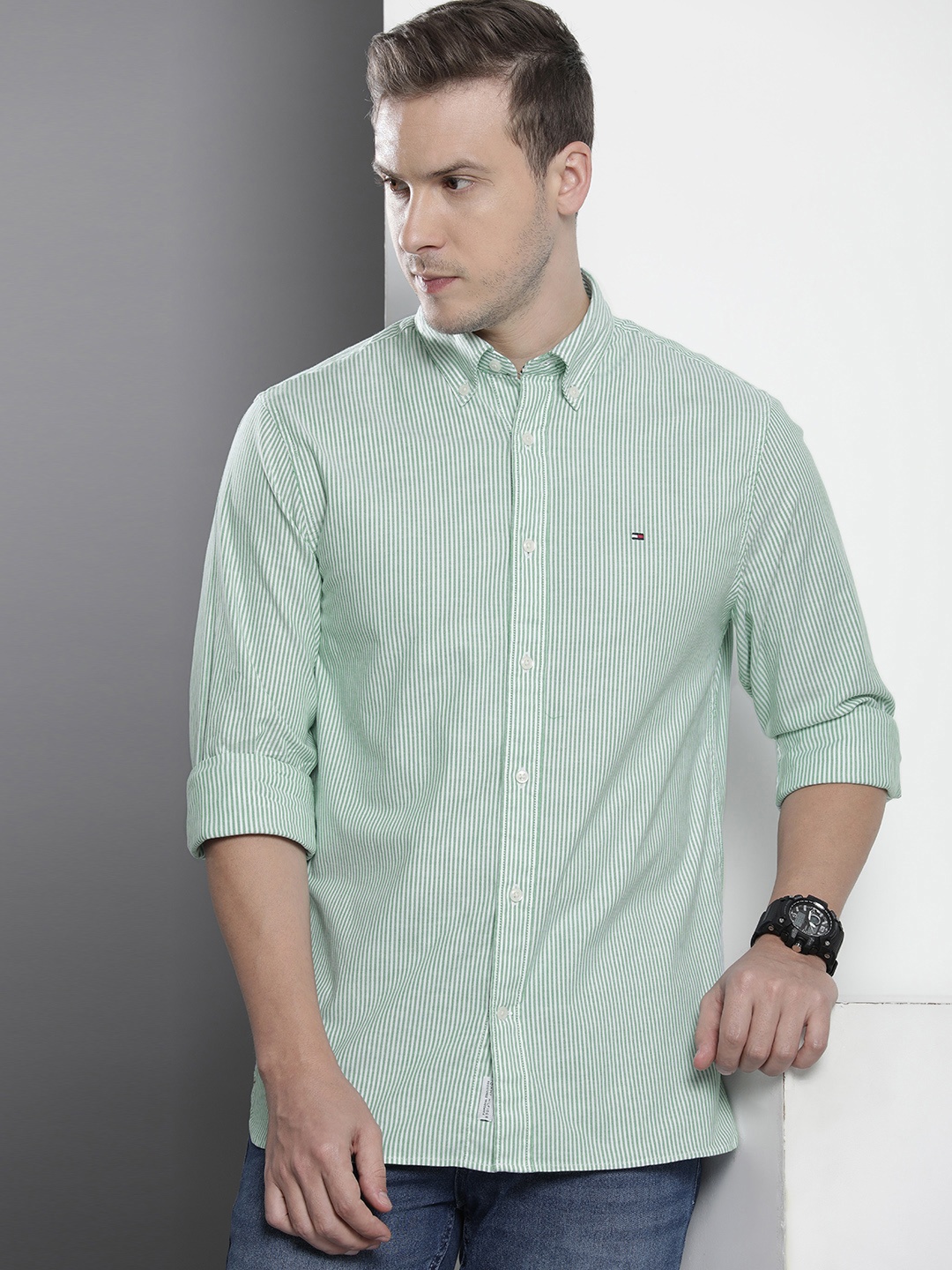 

Tommy Hilfiger Men Pure Cotton Striped Casual Shirt, Green