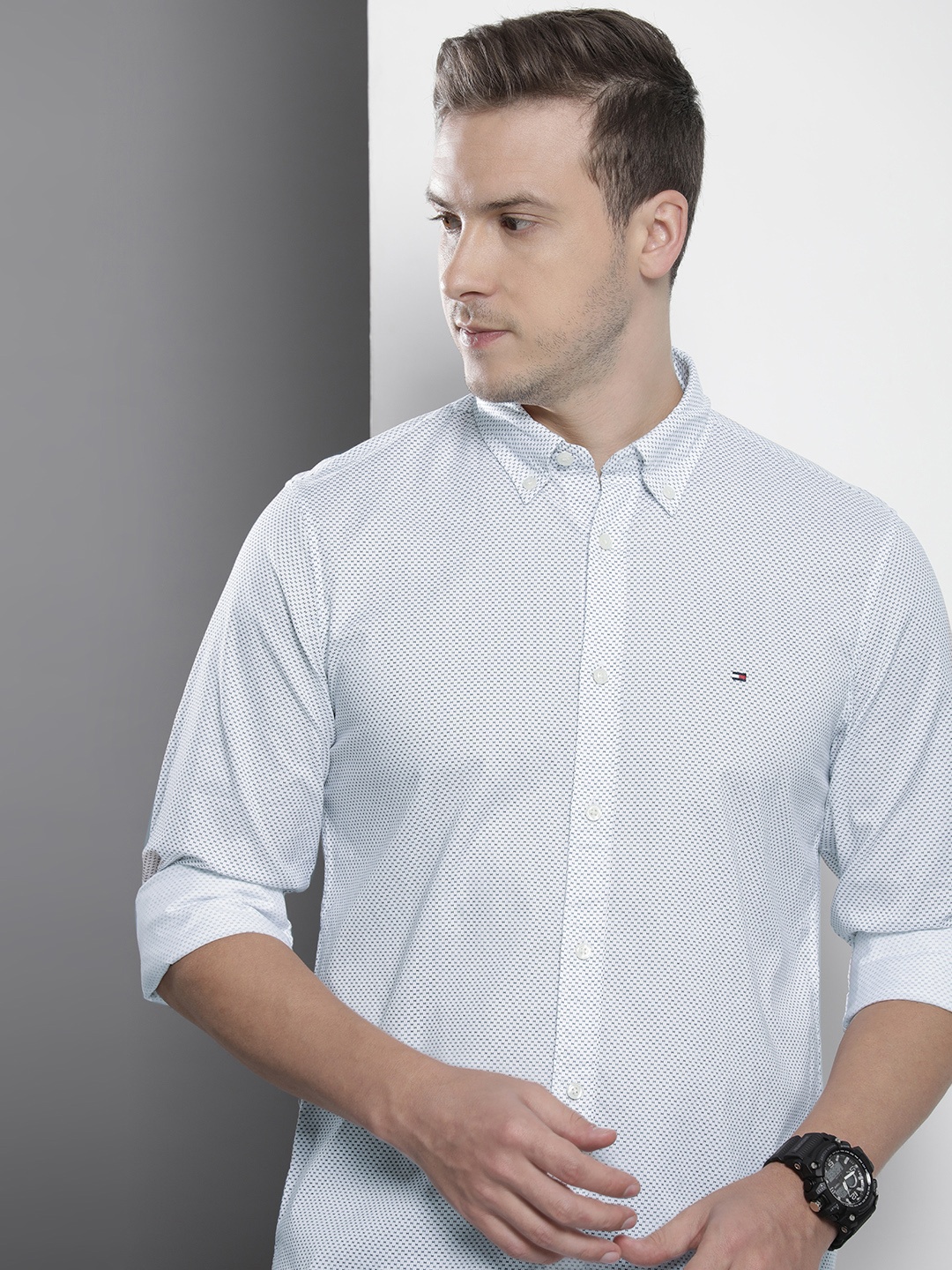 

Tommy Hilfiger Men Pure Cotton Slim Fit Printed Casual Shirt, White