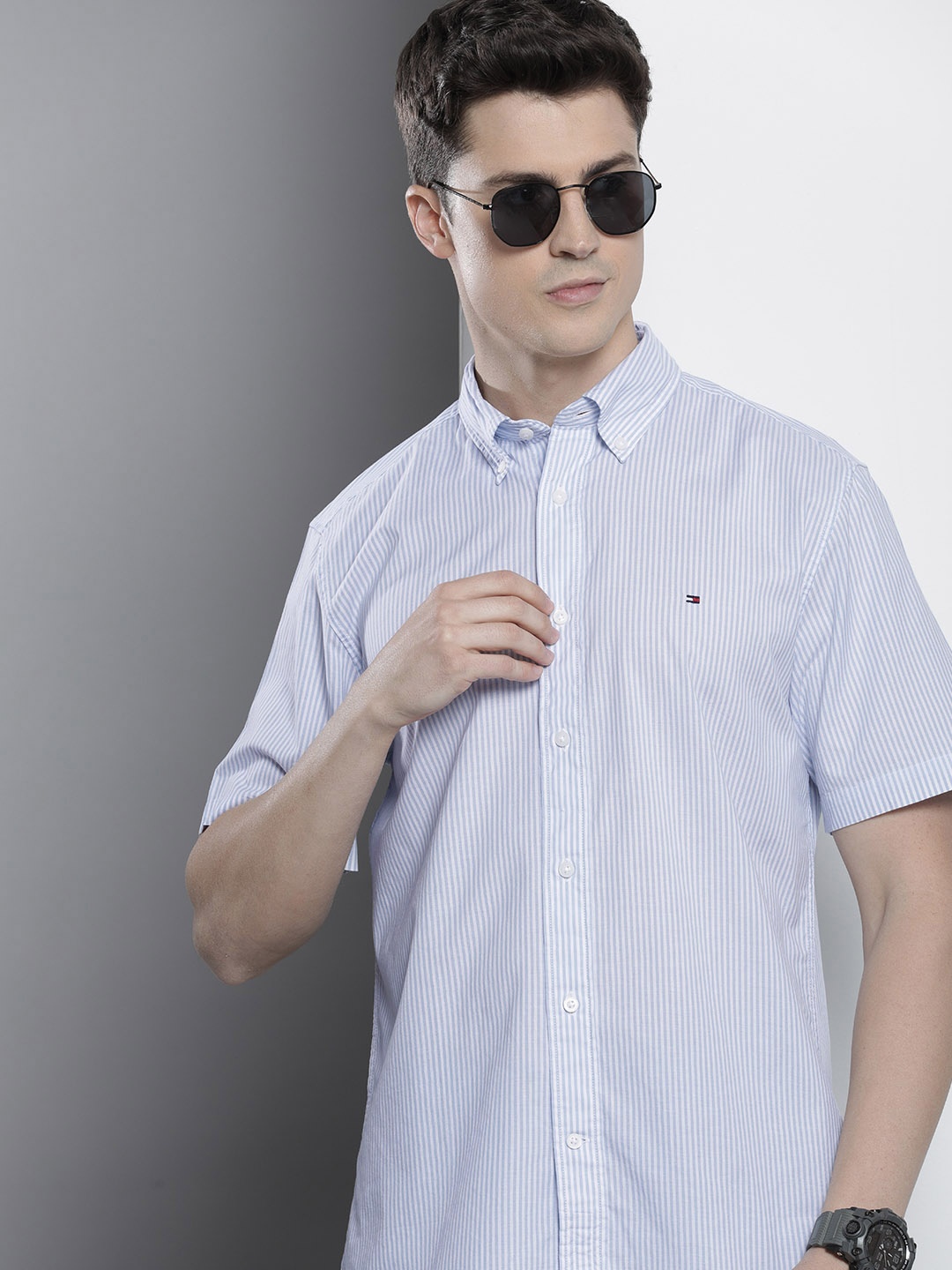

Tommy Hilfiger Pure Cotton Opaque Striped Casual Shirt, Blue