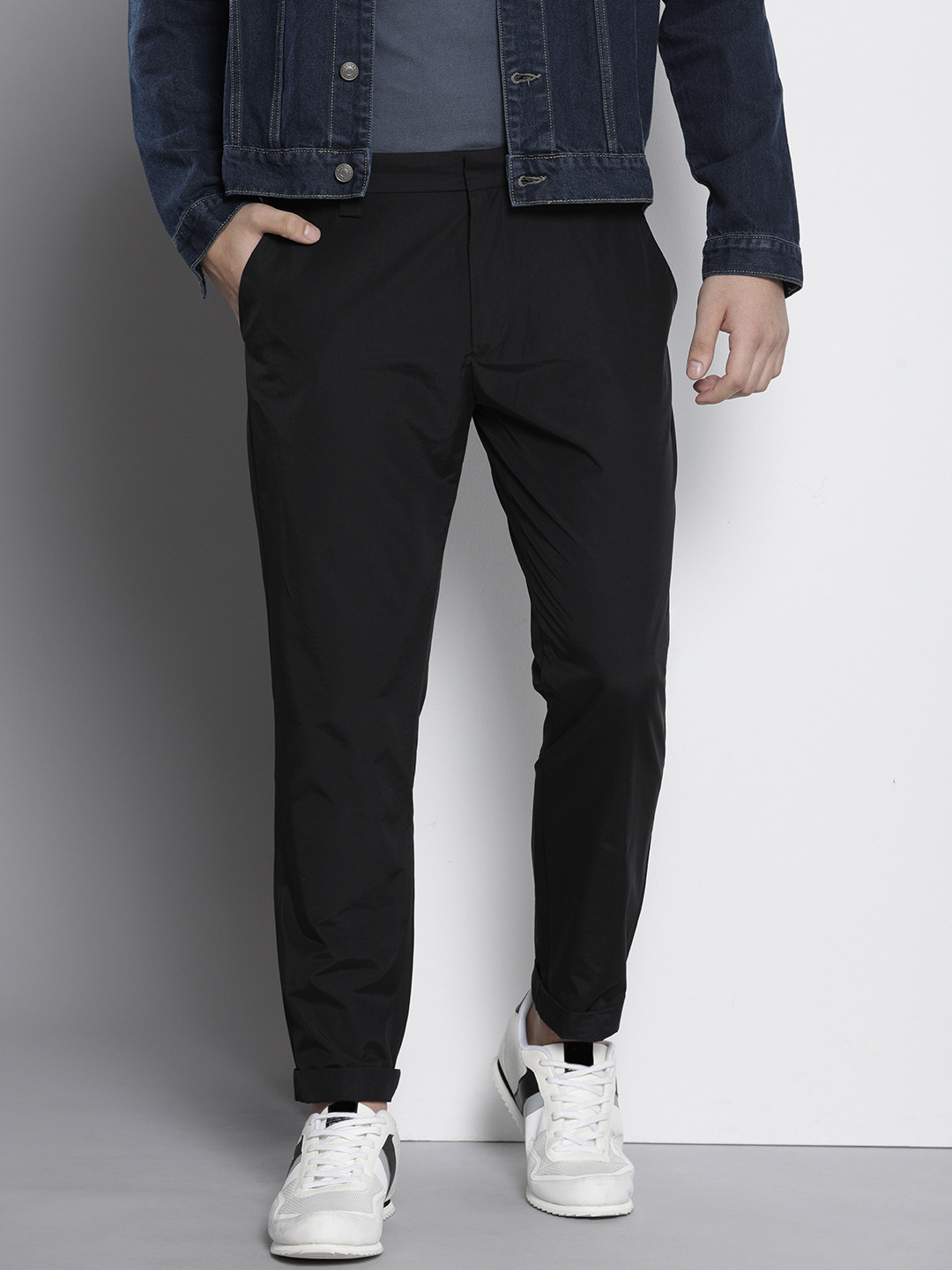 

Tommy Hilfiger Men Mid Rise Chinos Semiformal Trousers, Black