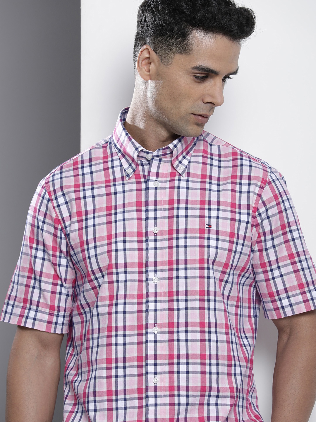 

Tommy Hilfiger Men Tartan Checks Pure Cotton Casual Shirt, White