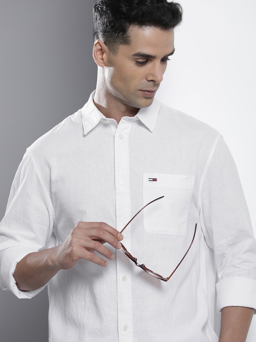 

Tommy Hilfiger Men Cotton Linen Casual Shirt, White