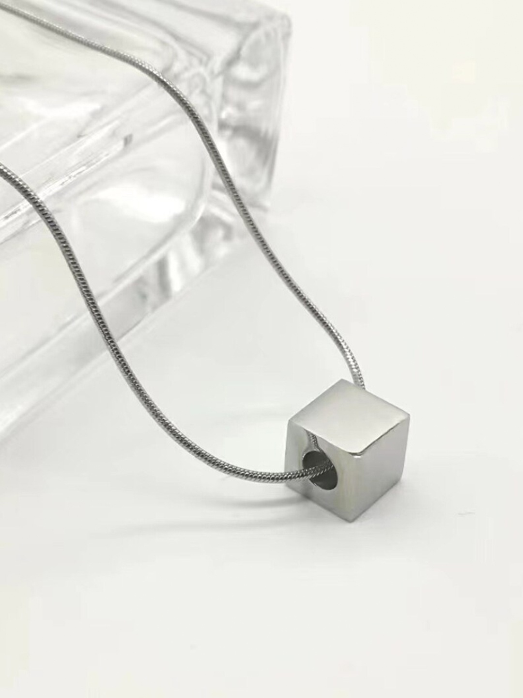

The Roadster Lifestyle Co. Minimal Stainless Steel Chain, Silver