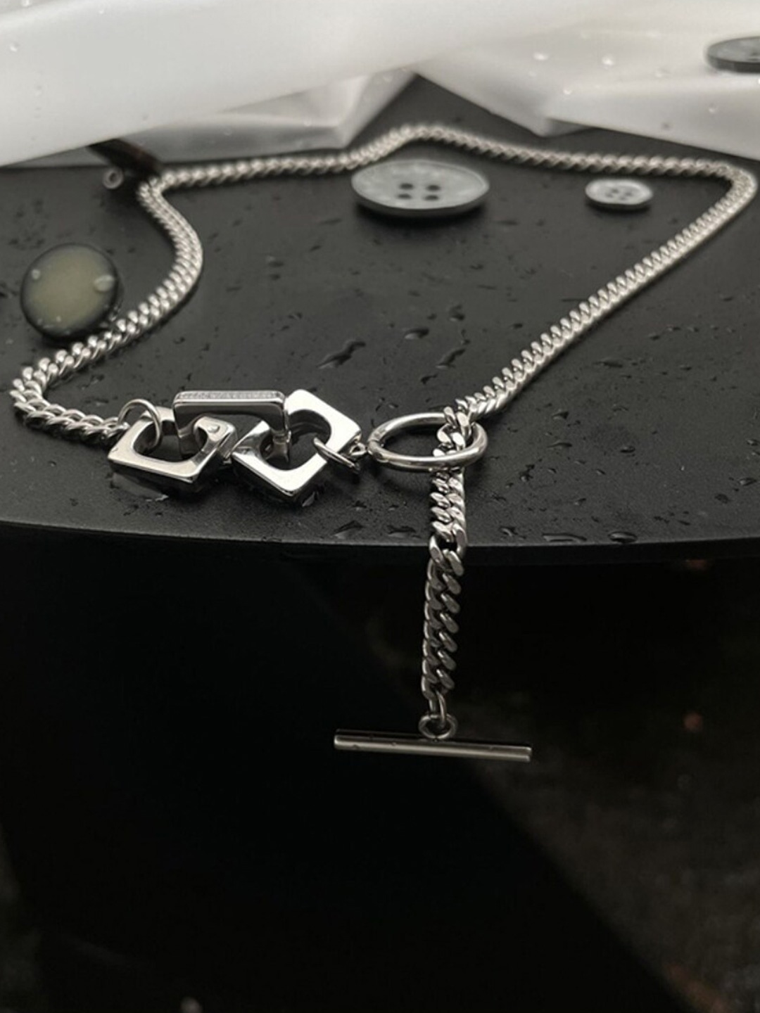 

The Roadster Lifestyle Co. Silver-Toned Chronocraft textured Chains