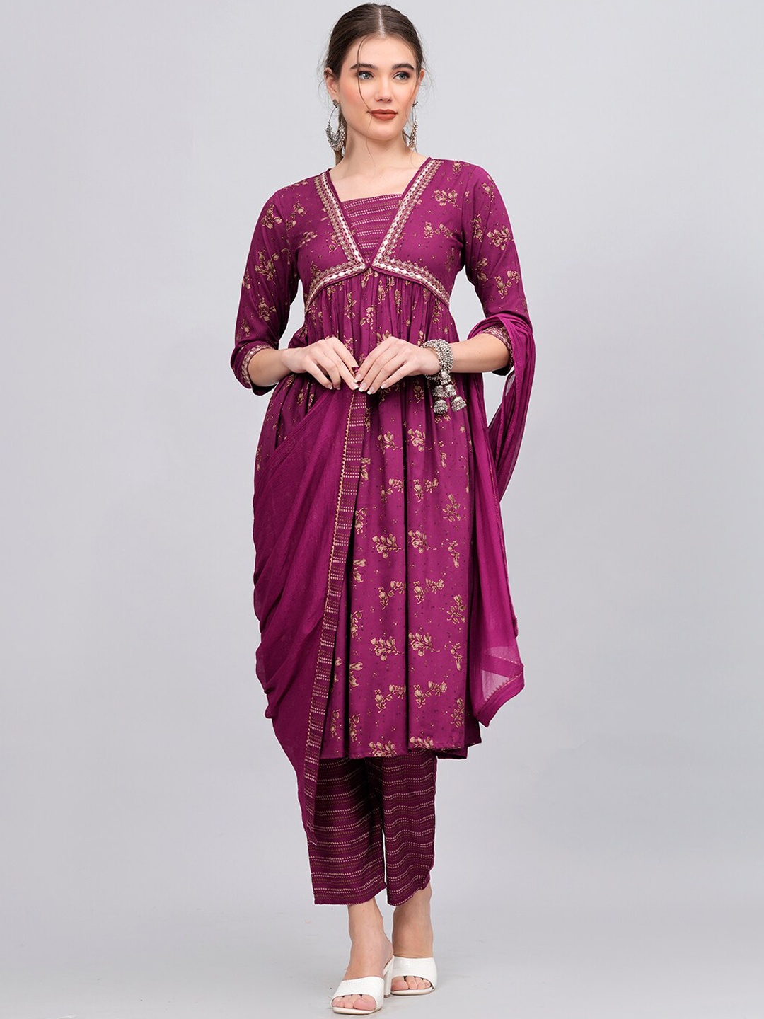 

HIGHLIGHT FASHION EXPORT Floral Printed Thread Work Kurta with Trousers & Dupatta, Purple