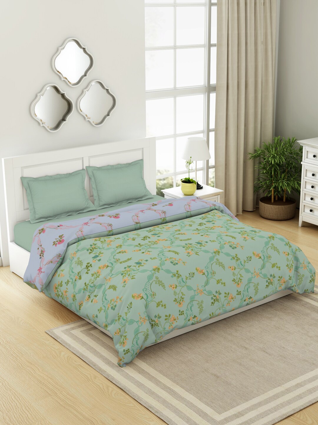 

SPACES Lattice Green & Blue Floral Pure Cotton AC Room Double Bed Quilt