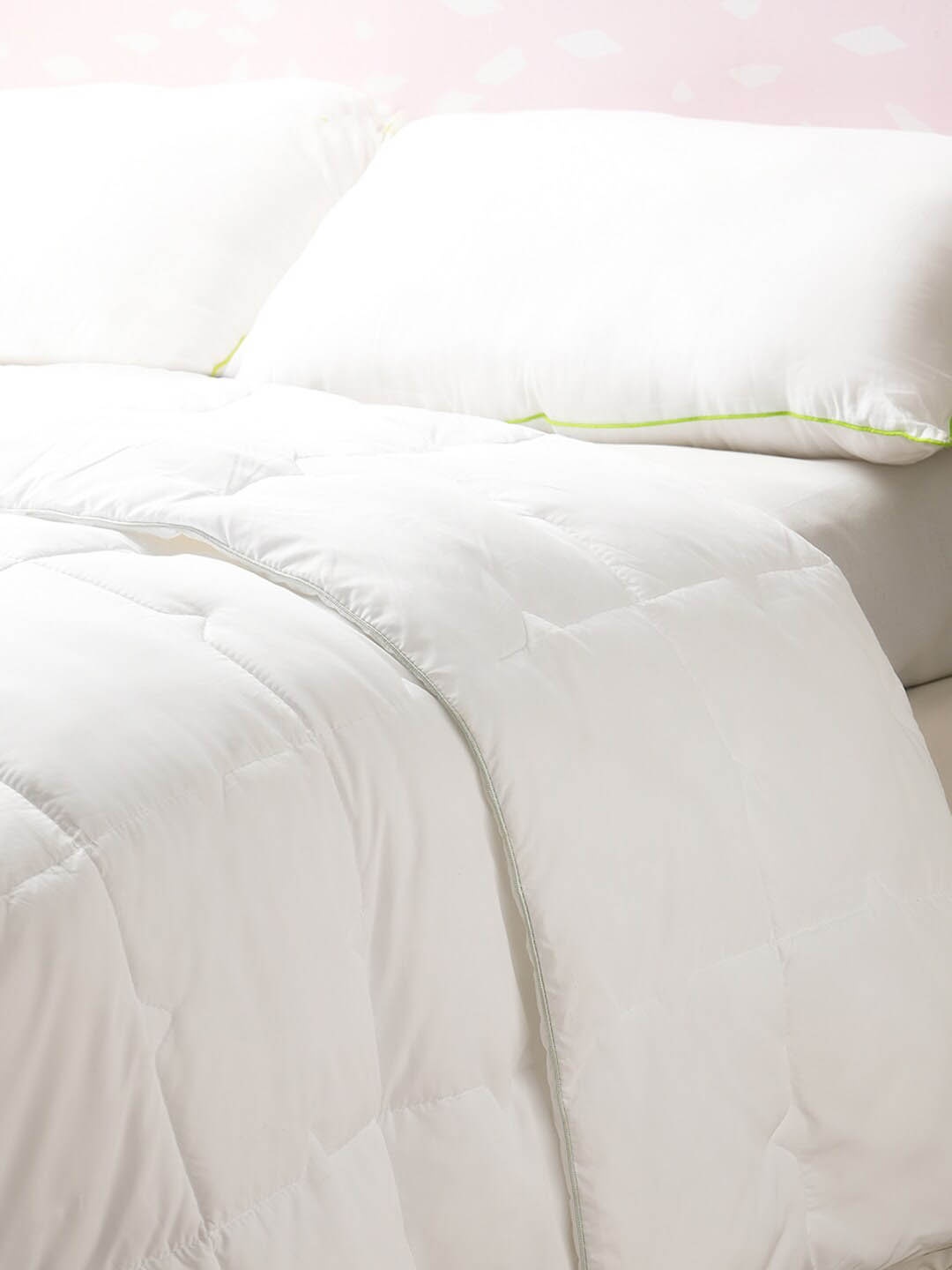 

SPACES White & Silver Toned AC Room 250 GSM Single Bed Quilt