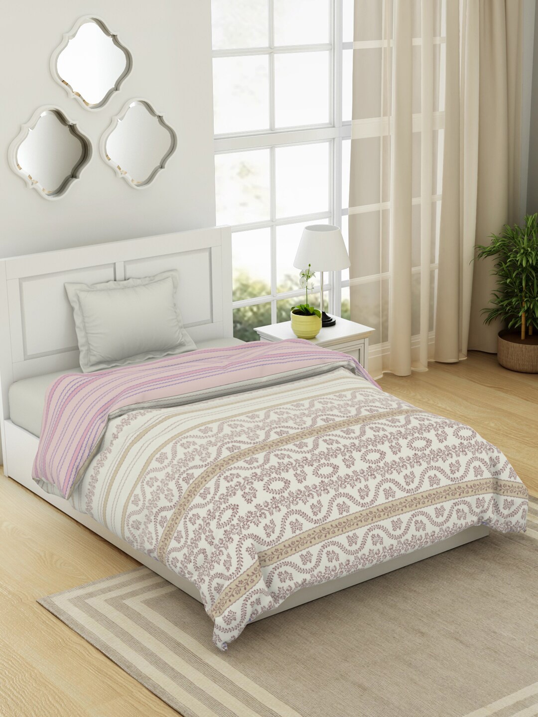 

SPACES White Geometric AC Room Single Bed Quilt