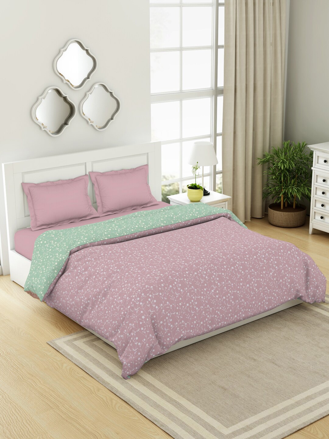 

SPACES Mauve Floral AC Room Double Bed Quilt