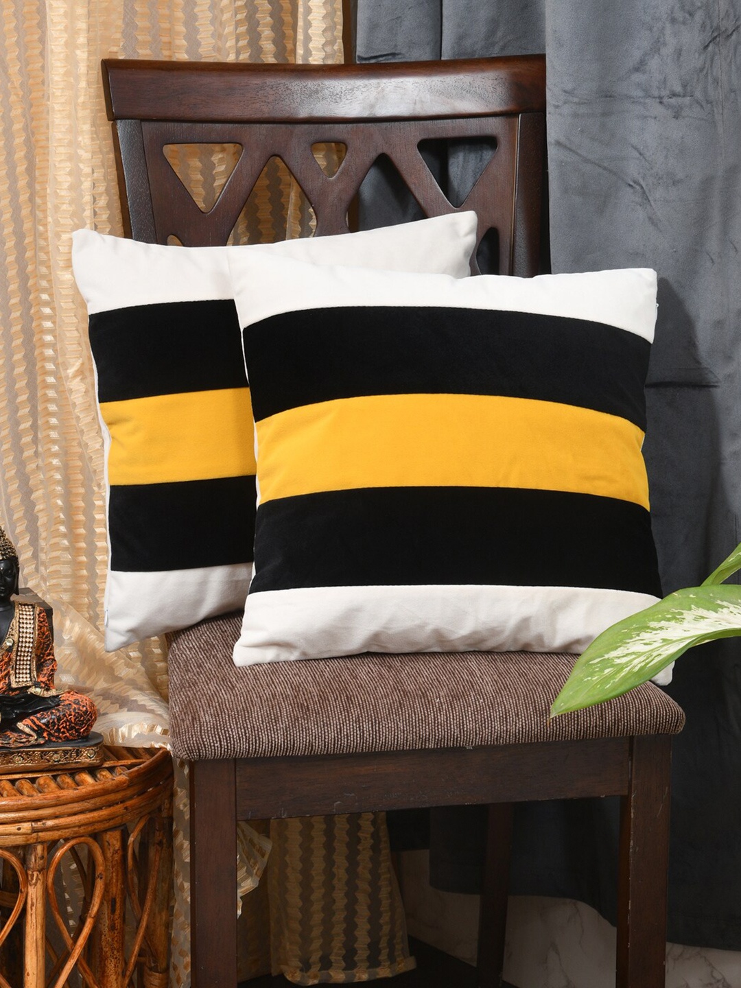 

Clasiko Black & White 2 Pcs Striped Velvet Square Cushion Covers