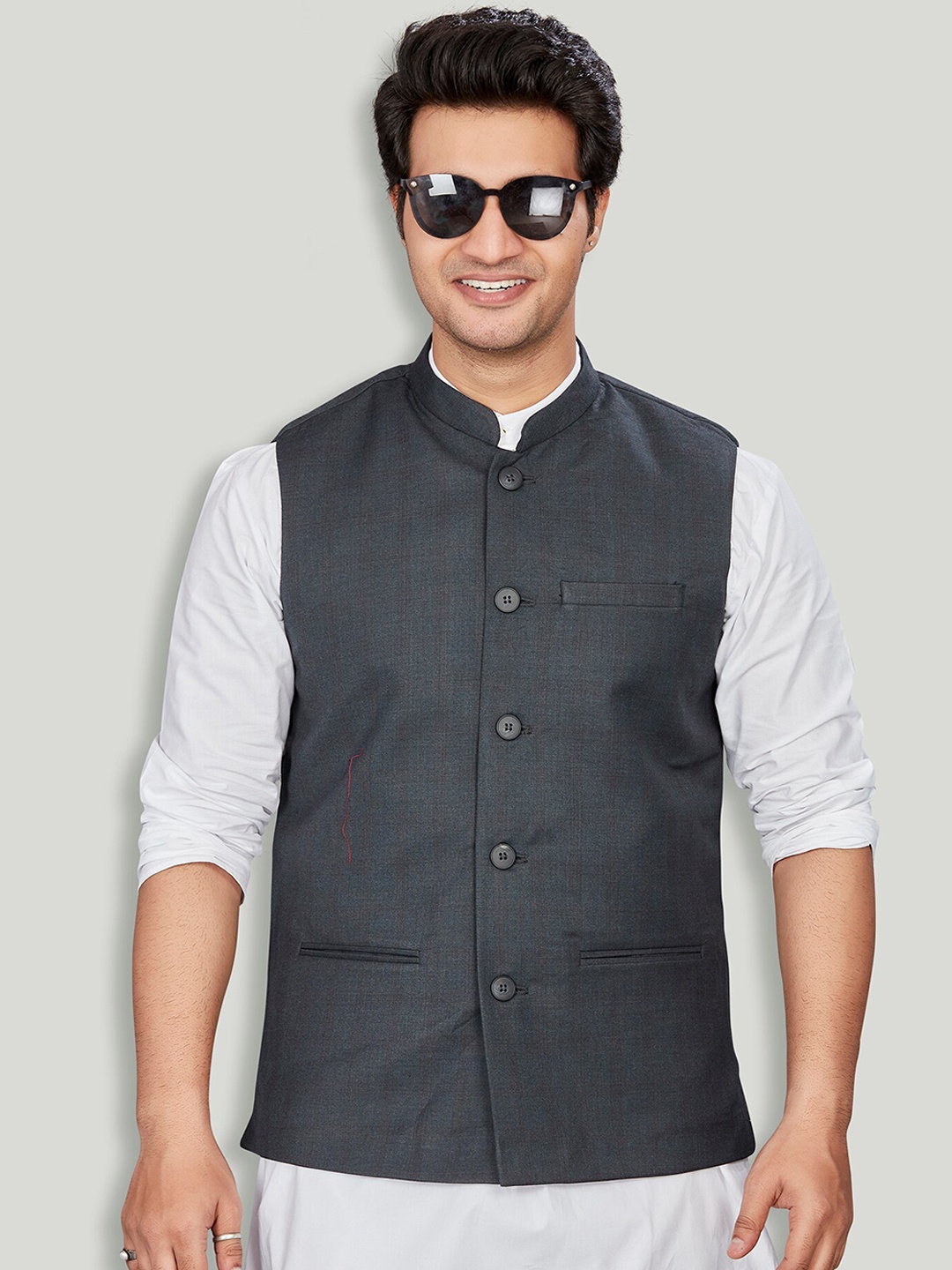 

Authentics Checked Mandarin Collar Nehru Jacket, Grey