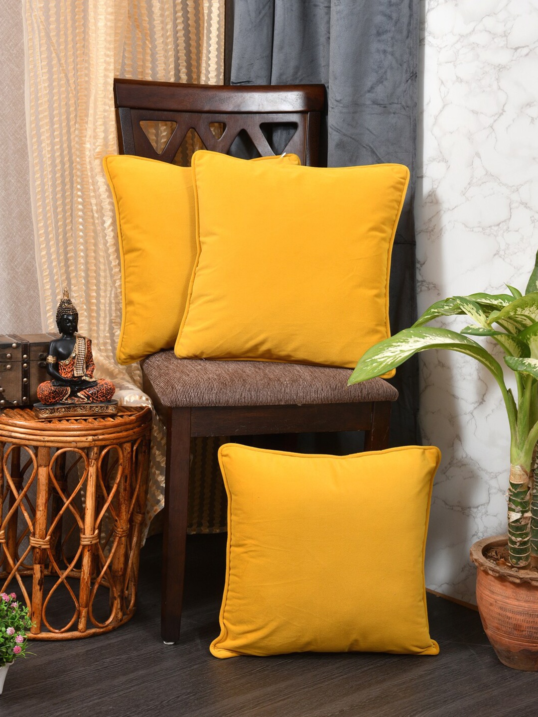 

Clasiko Yellow 3 Pcs Velvet Square Cushion Covers