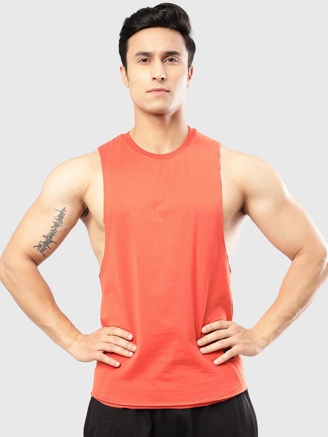 

FUAARK Round Neck Sleeveless Tank Innerwear Vests Legacy DeepArm Tank Rust S