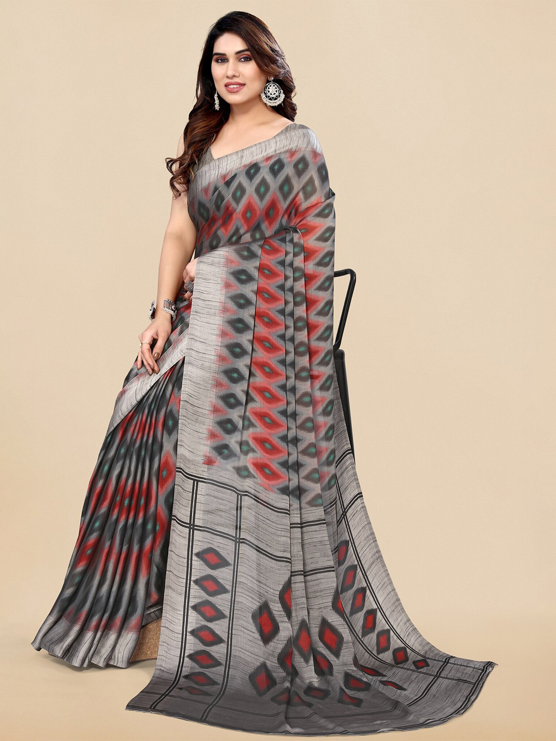 

KALINI Grey & Coral Ethnic Motifs Printed Chiffon Ikat Saree