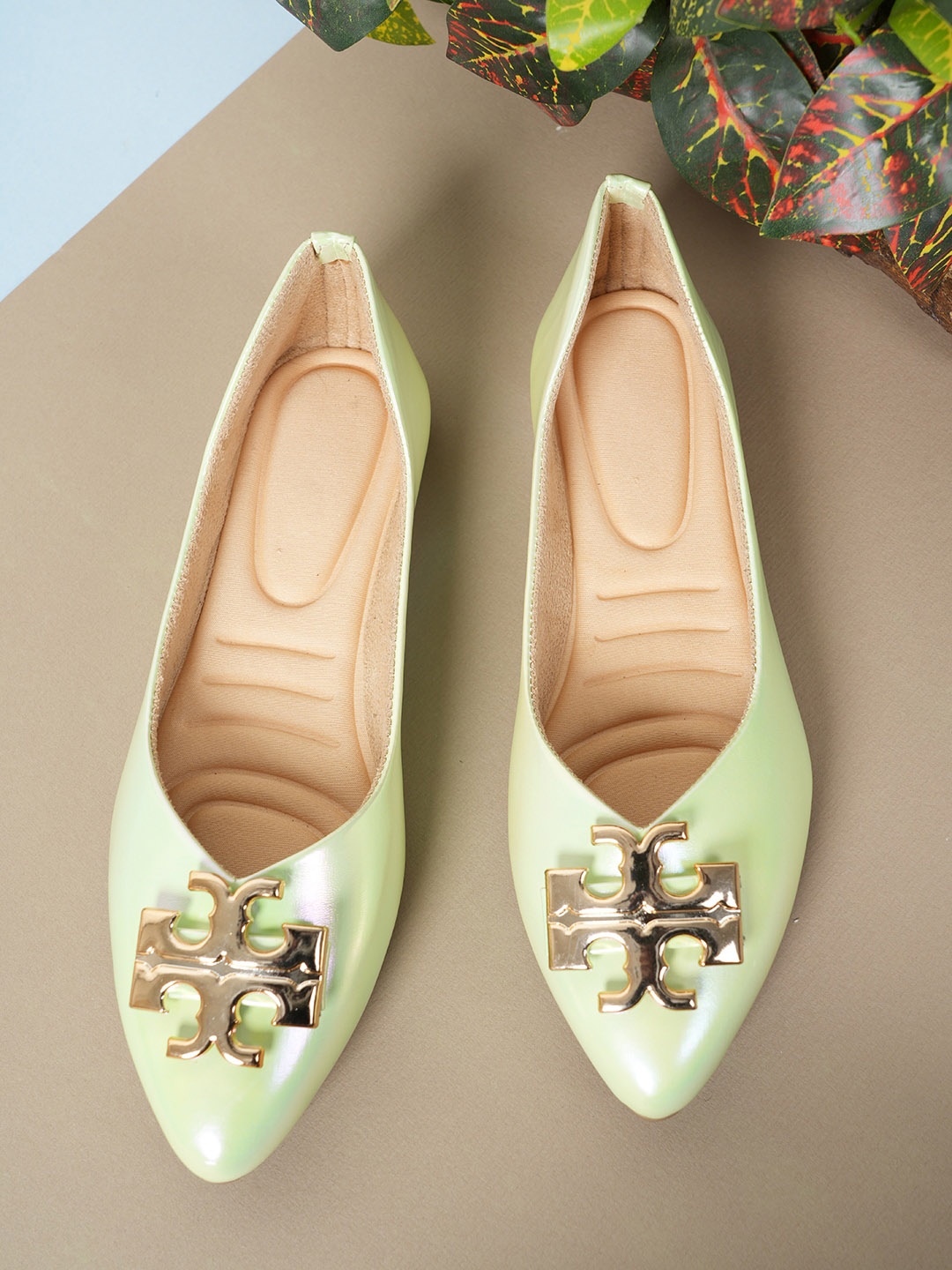 

Walkfree Women Embellished Pointed Toe Ballerinas Flats, Lime green