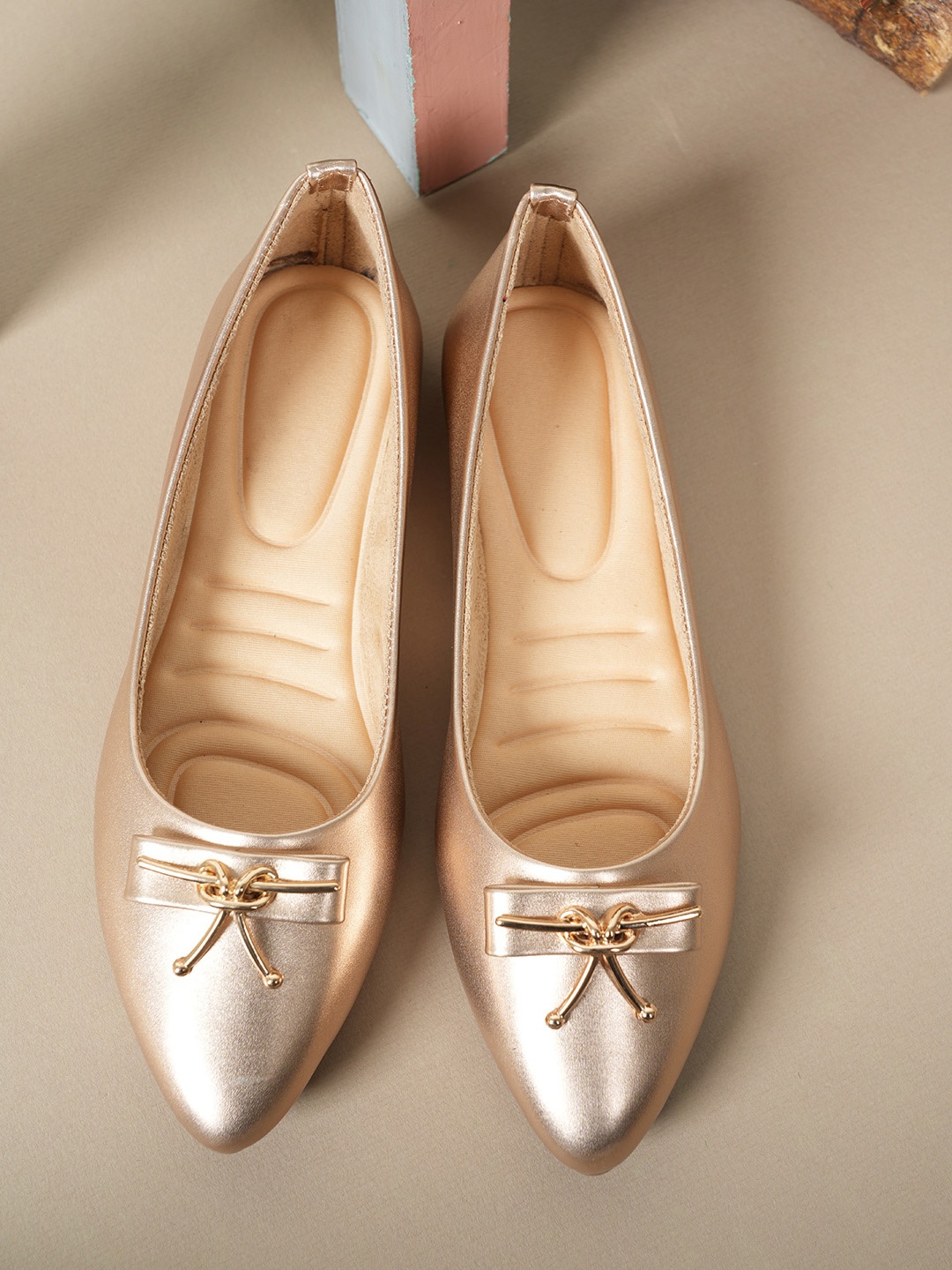 

Walkfree Embellished Pointed Toe Bows Ballerinas Flats, Pink