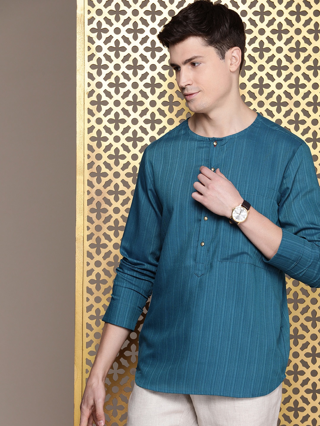 

House of Pataudi Solid Straight Jashn Kurta, Blue
