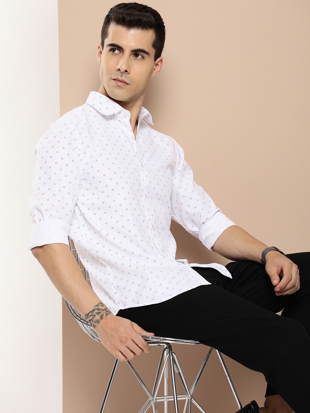 

encore by INVICTUS Geometric Printed Long Sleeves Casual Shirt, White