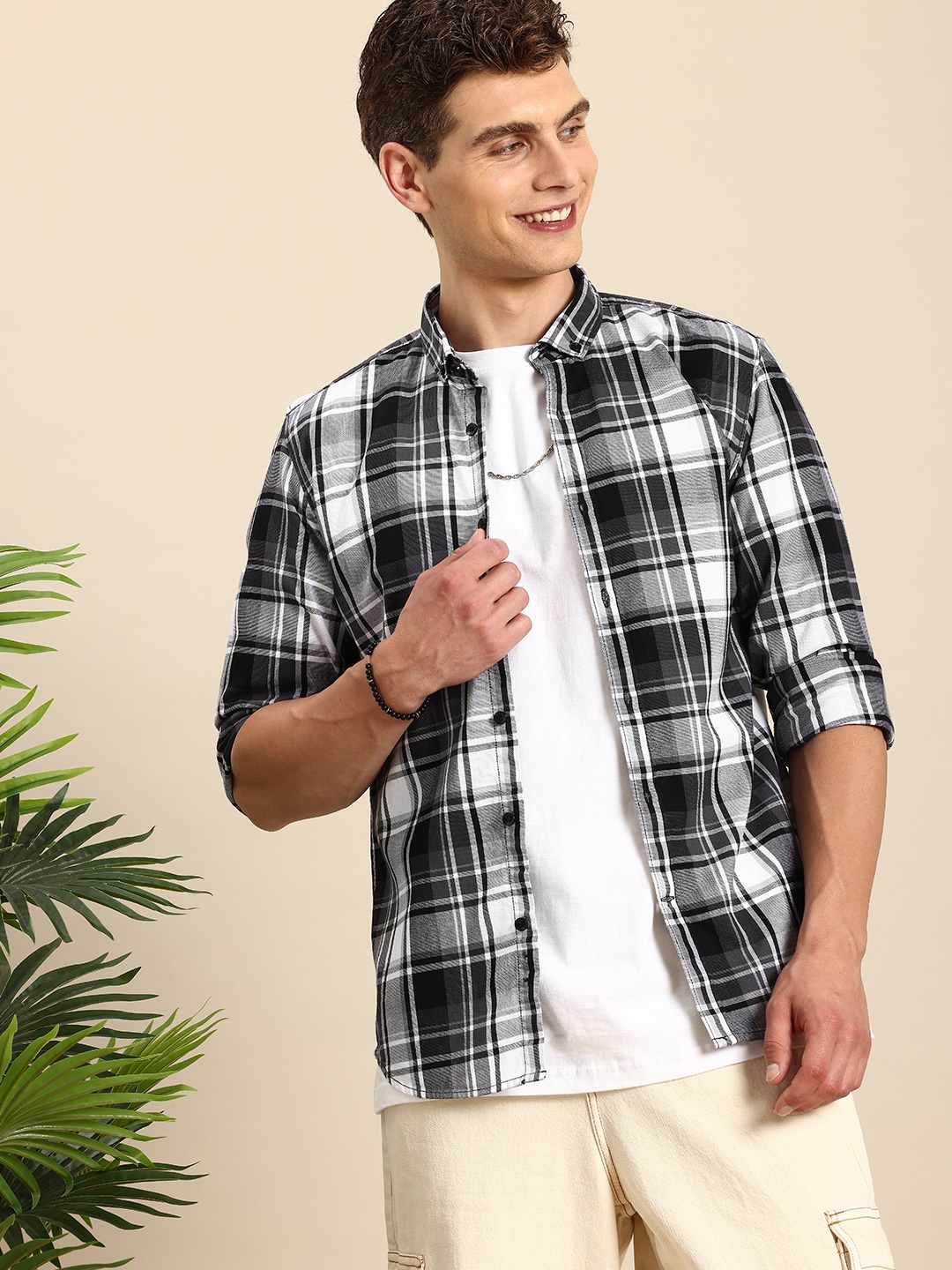 

Mast & Harbour Pure Cotton Opaque Checked Casual Shirt, Black