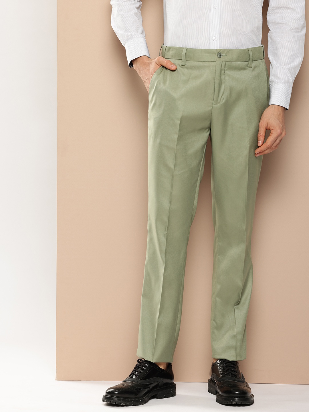 

INVICTUS Men Comfort Slim Fit Semiformal Trousers, Olive