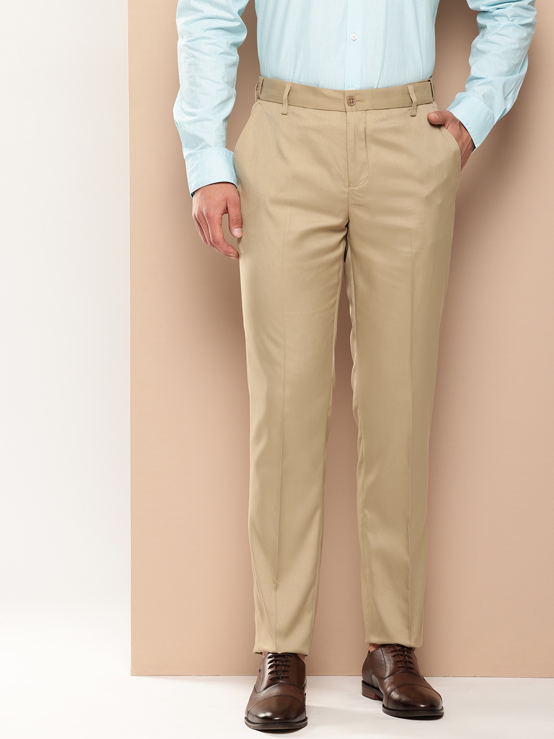 

INVICTUS Men Formal Trousers, Khaki
