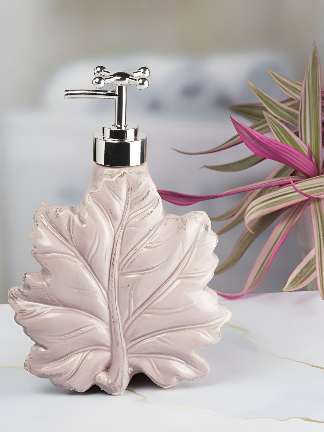 

Kookee Pink Abstract Ceramic Soap Dispenser Pump